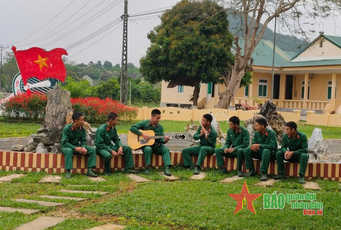 Hình thức kỷ luật đối với quân nhân có hành vi vi phạm phong cách quân nhân thế nào?